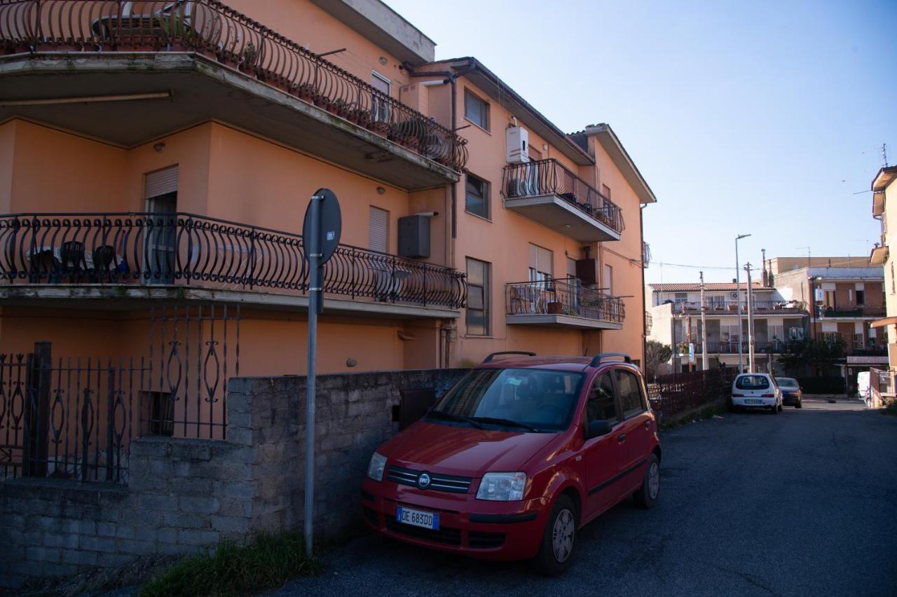 Apartamento 'Panta Rei' Mentana Exterior foto